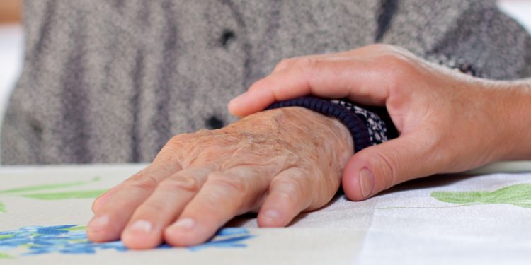 Ранний признак болезни Паркинсона – как его распознать – Орен Зариф